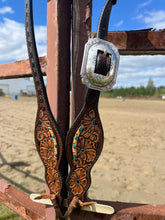Load image into Gallery viewer, Medium Length Short Cheek Bridle
