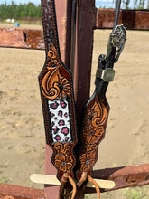 Load image into Gallery viewer, Beaded Medium Short Cheek Bridle
