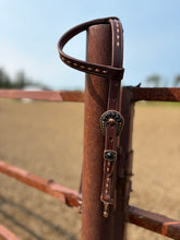 Load image into Gallery viewer, Quick Change Short Cheek Bridle
