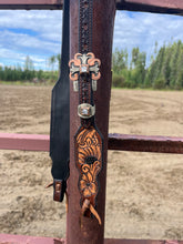 Load image into Gallery viewer, Beaded Medium Length Bridle
