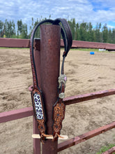 Load image into Gallery viewer, Beaded Medium Length Bridle
