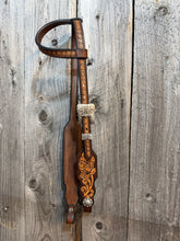 Load image into Gallery viewer, Beaded Inlay Bridle
