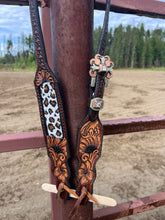 Load image into Gallery viewer, Beaded Medium Length Bridle

