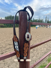 Load image into Gallery viewer, Turqouise Cheetah Beaded Bridle
