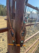 Load image into Gallery viewer, Medium Length Stingray Bridle
