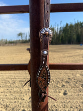Load image into Gallery viewer, Short Cheek Ring Bridle
