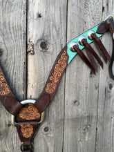Load image into Gallery viewer, Turquoise Breastcollar
