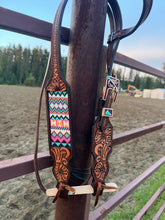 Load image into Gallery viewer, Beaded Short Cheek Bridle
