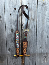 Load image into Gallery viewer, Beaded Inlay Bridle
