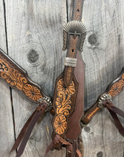 Load image into Gallery viewer, Short Cheek Cheetah Tack Set
