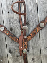 Load image into Gallery viewer, Thunderbird Tack Set

