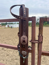 Load image into Gallery viewer, Quick Change Short Cheek Bridle
